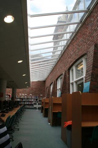 Queen Elizabeth Sixth Form College, Library